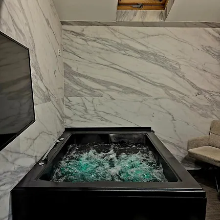 Junior Con Jacuzzi Bed & Breakfast Babilafuente