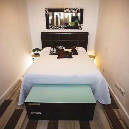 Junior Con Jacuzzi Oda ve Kahvaltı 3*